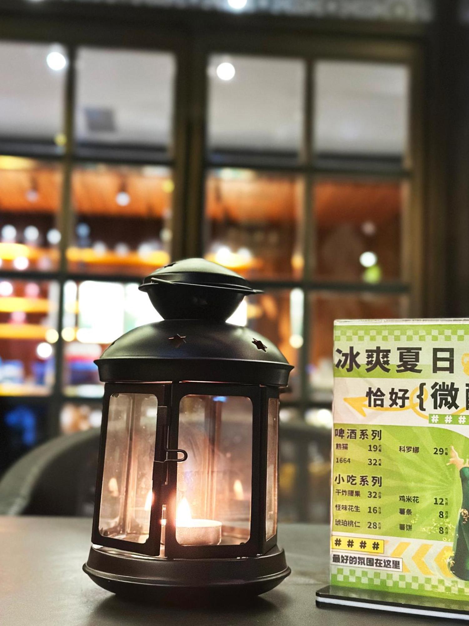 银川西府井饭店 外观 照片